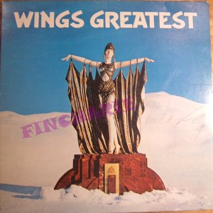 AlbumSignedWingsGreatest.jpg (21735 bytes)
